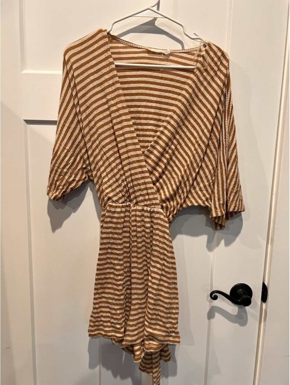 Lush Womens S Tan Cream Striped Romper Short Sleeve Tie Waist